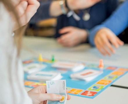Wikifin - Kinderen spelen in de klas